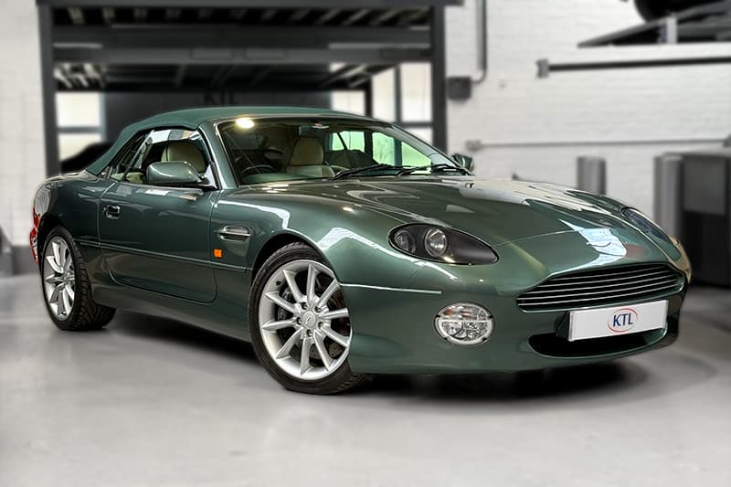 Aston Martin DB7 VANTAGE exterior view