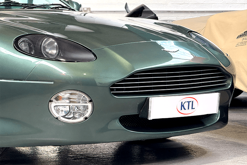 Aston Martin DB7 VANTAGE exterior view