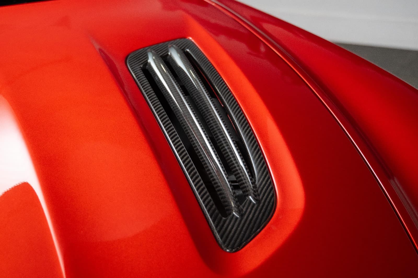 Aston Martin Vanquish Zagato Shooting Brake exterior view